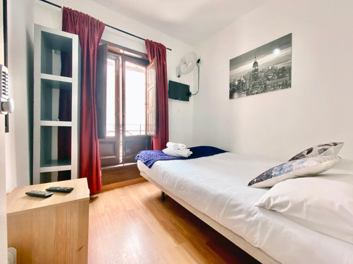Gran Via Sol Rooms マドリード エクステリア 写真